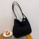 thumbnail image 4 of Bolso de hombro de felpa con patrón de leche, popular bolso de axila lindo y esponjoso para otoño e invierno, 4 of 6