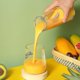 thumbnail image 4 of Pequeño exprimidor inalámbrico pequeño para el hogar que acompaña a la taza de jugo eléctrica recargable taza de jugo portátil, 4 of 5