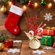 thumbnail image 5 of Adorno de árbol de Navidad con lino de bayas rojas | Escena navideña de plástico multicolor | Decoración navideña duradera para un hogar festivo | 1 pieza, 5 of 6