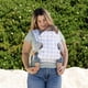 thumbnail image 4 of Portabebés Infantino A Cuadros Convertible y Ergonómico 4 en 1, 4 of 9