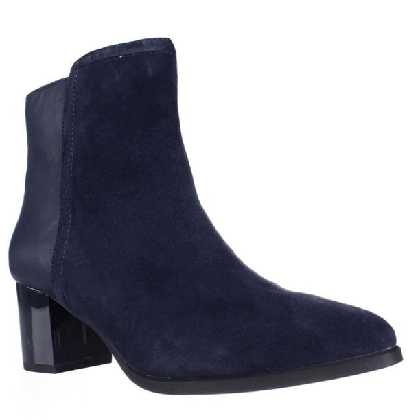 bandolino flat boots