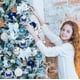 thumbnail image 4 of Bolas Navideñas Azules, Decoraciones para Árboles de Navidad, Bolas Decorativas de Plástico de 6 CM, Decoración Navideña Tradicional, Paquete de 30 Piezas, 4 of 5