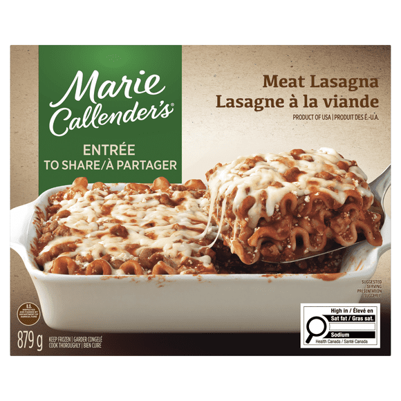 Marie Callender's Lasagne à la viande repas surgelé, Repas copieux, Avec pâtes entièrement cuisinées par nous et tomates mûries sur pied, Fait avec du bœuf et du porc Lasagne à la viande repas surgelé, 879g