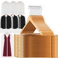 thumbnail image 1 of Set 25 Ganchos de Madera Resistente y 7 Cubre Polvos de PEVA con Cierre para Ropa, Perchas con Cabezal 360°, Muescas Antideslizantes y Barra para Pantalones, 1 of 9