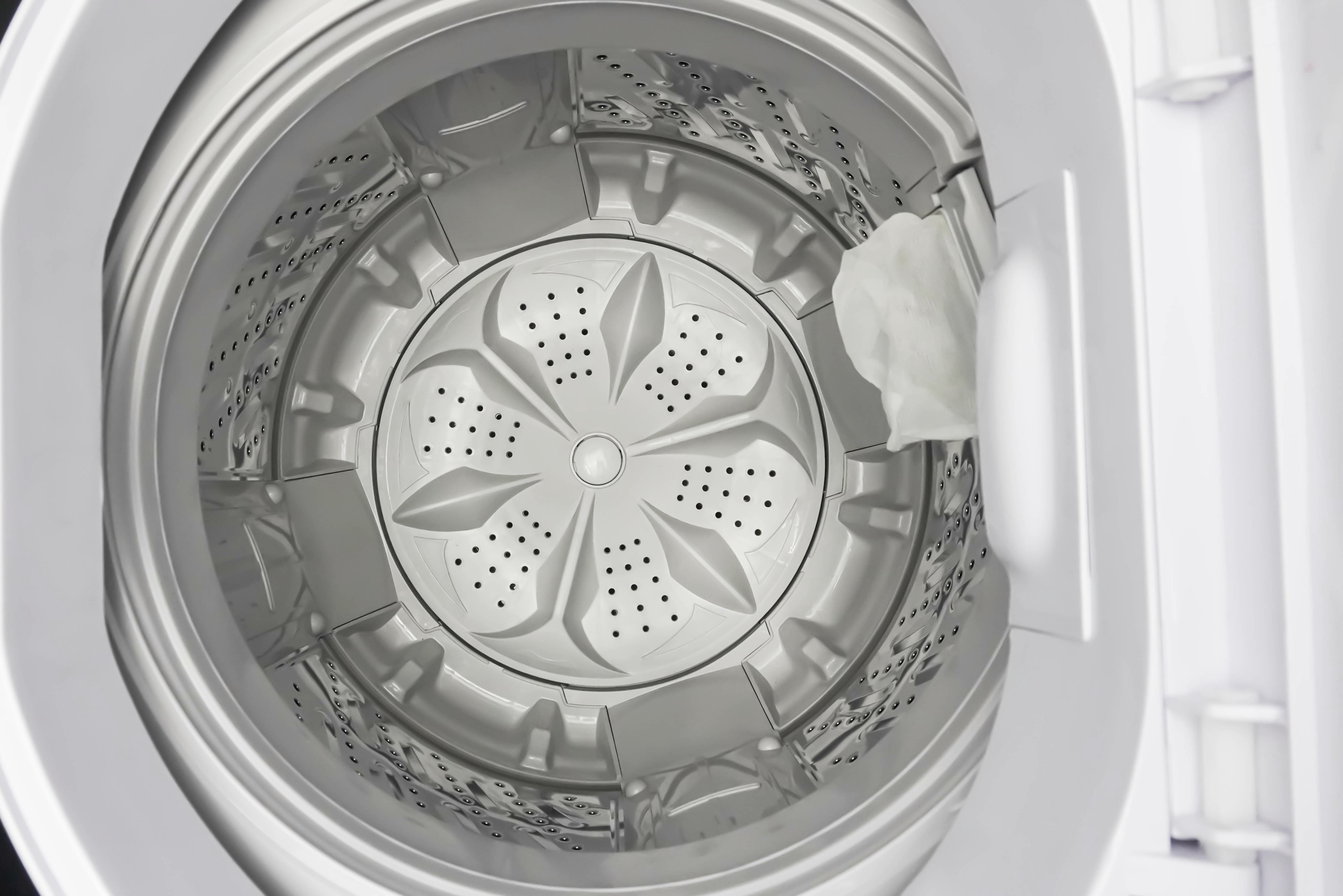 Danby DWM065A1WDB-6 1.8 cu. ft. Compact Top Load Washing Machine in White