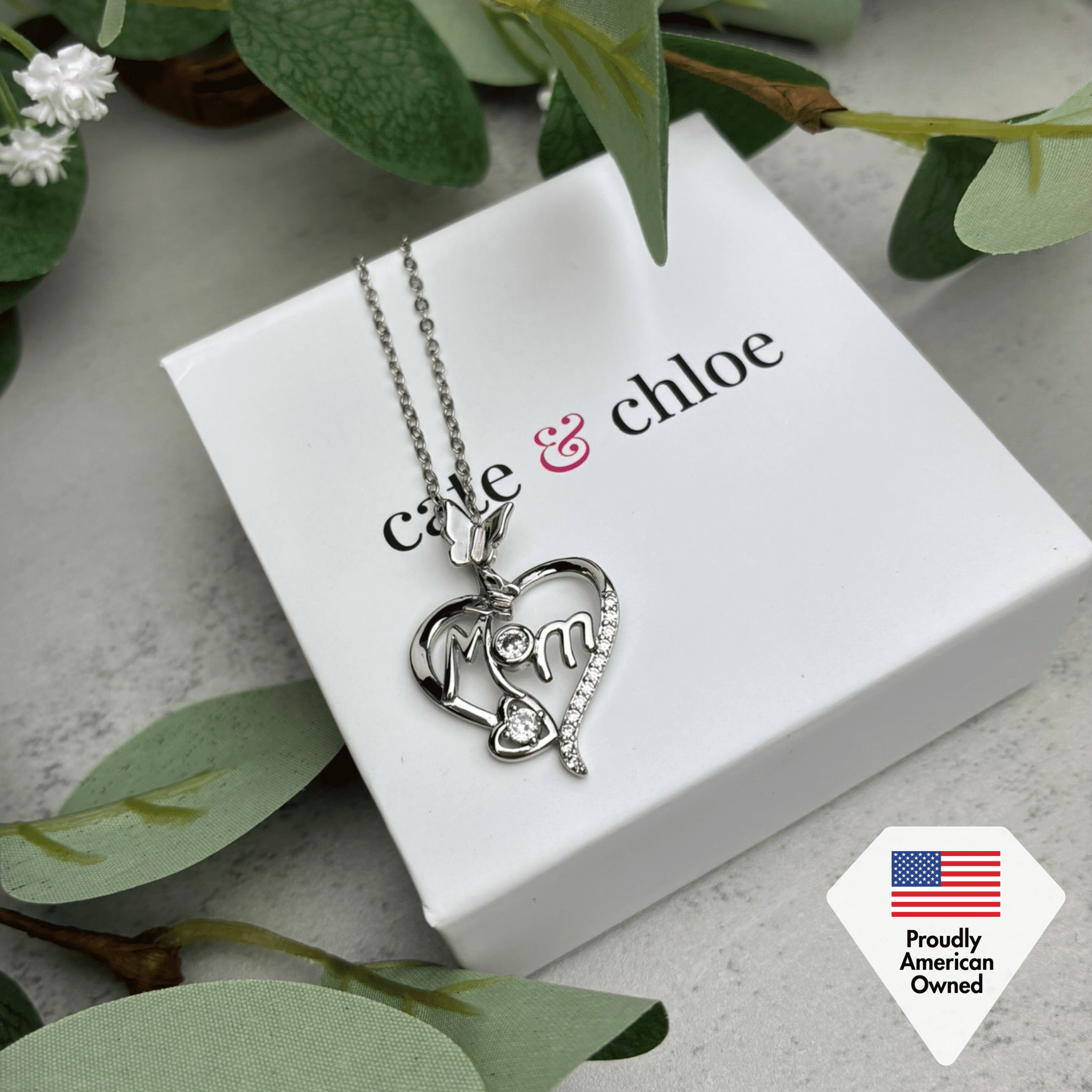 Cate & Chloe Mabel 18k White Gold Plated Mom Heart Necklace with Simulated Diamonds Gift for Women