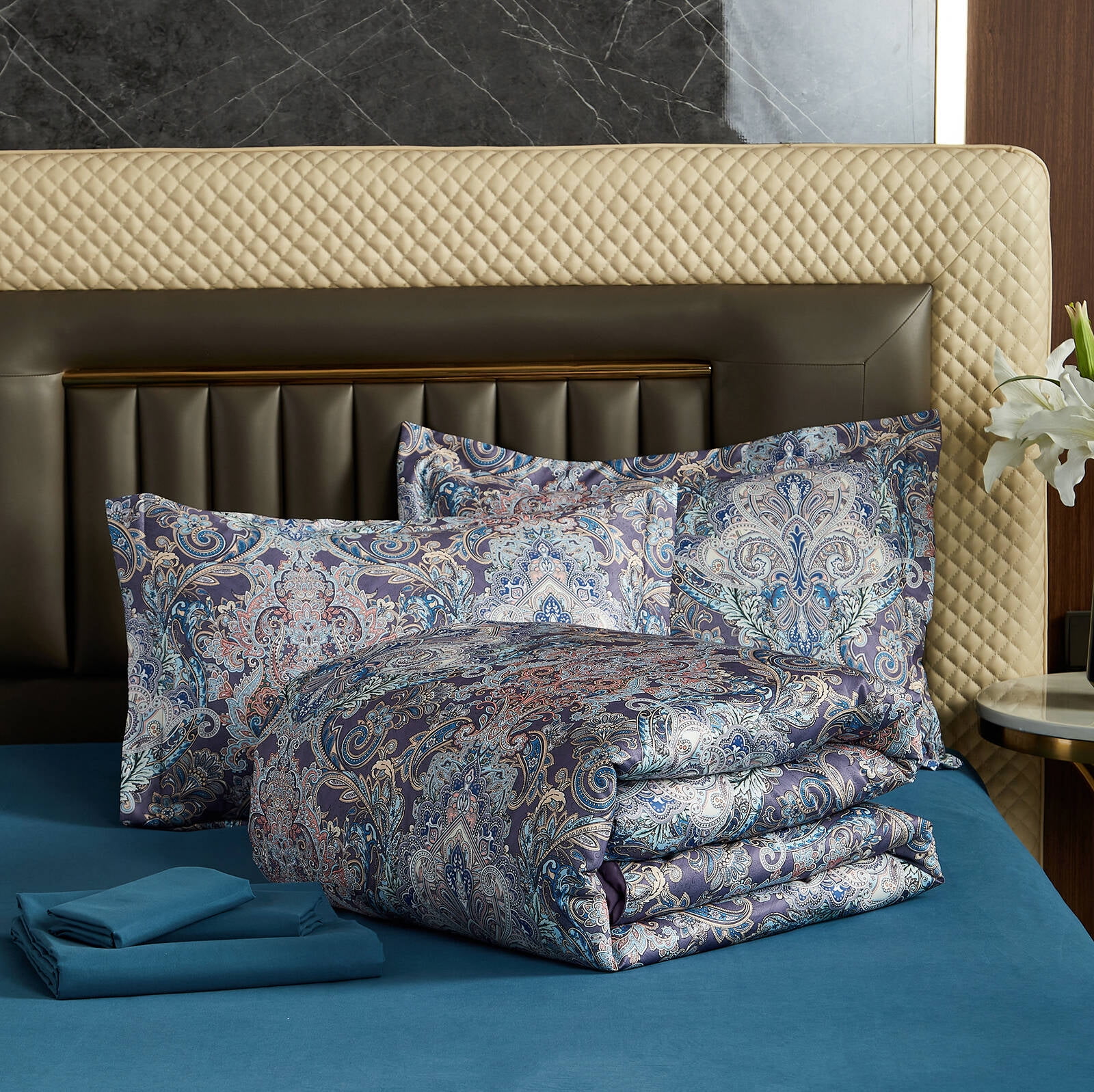 Wajade 7PCS Boho Paisley Print Luxury Comforter Bed in a Bag Set King Size, Vintage Floral Medallions Microfiber Bedding Set (1 Comforter,2 Pillow Shams,1 Flat Sheet,1 Fitted Sheet,2 Pillowcases)