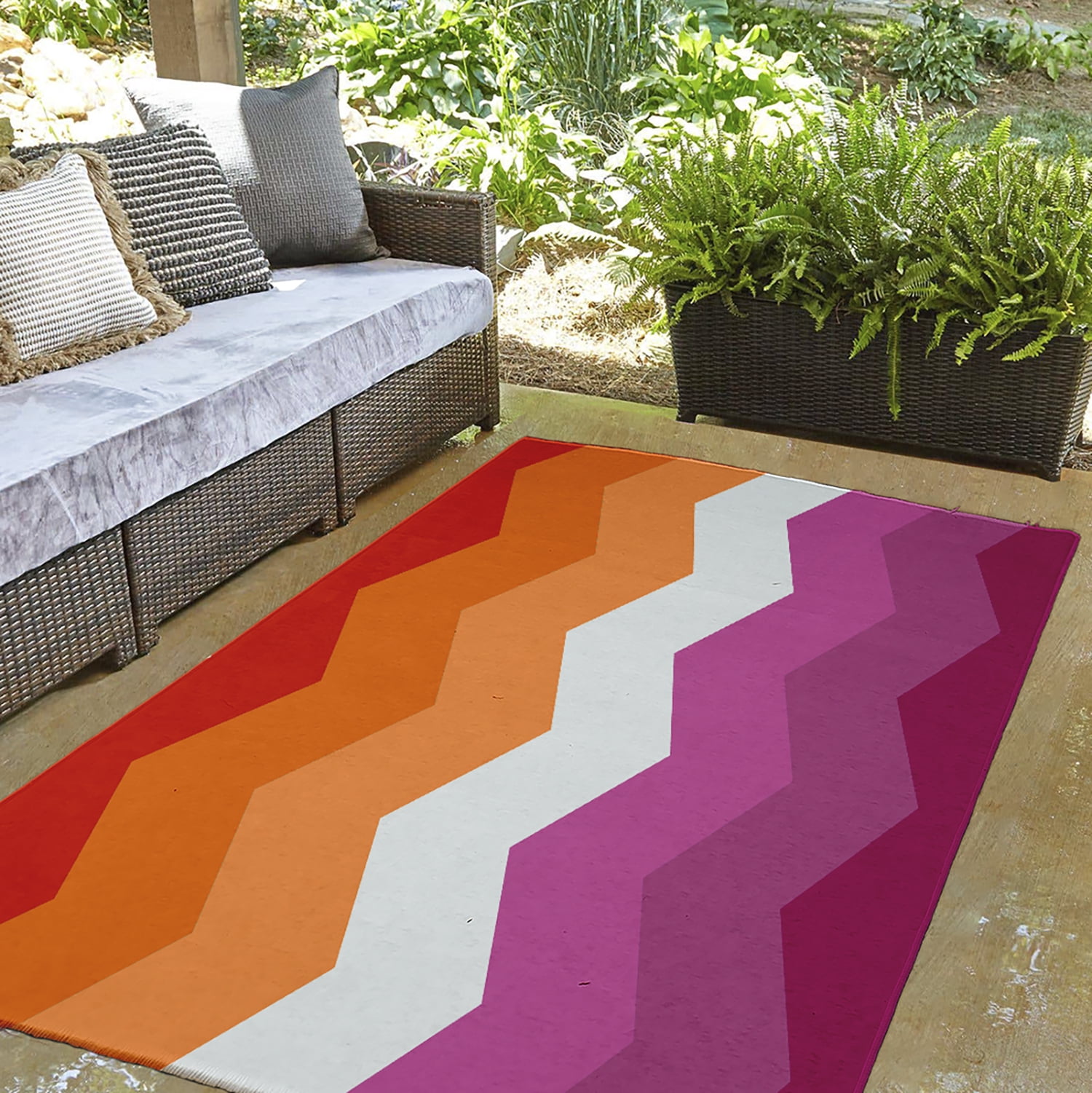 Simply Daisy 3' x 5' Inclusive Lesbian Chevron Inclusive Lesbian Chevron Chenille Indoor/Outdoor Rug