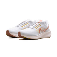 thumbnail image 2 of NIKE WOMENS AIR ZOOM PEGASUS 39 Womens "Iris Whisper" DH4072 501 DH4072 501 from Stadium Goods, 2 of 8
