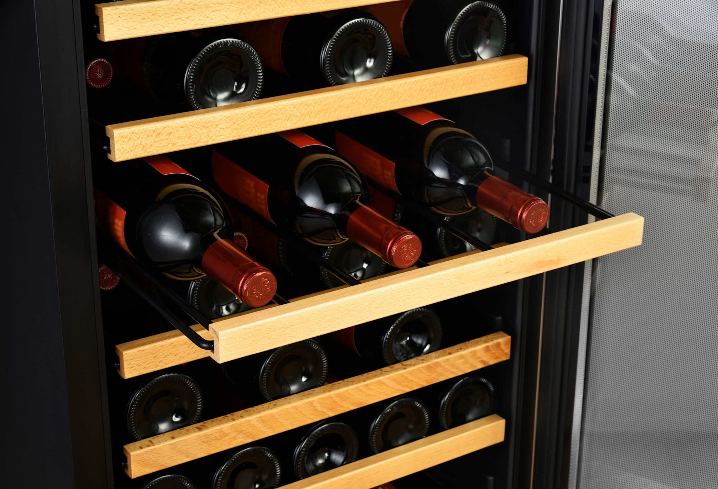 Edgestar Cwf440sz 20" Wide 44 Bottle Capacity Free Standing Wine Cooler - Stainless Steel
