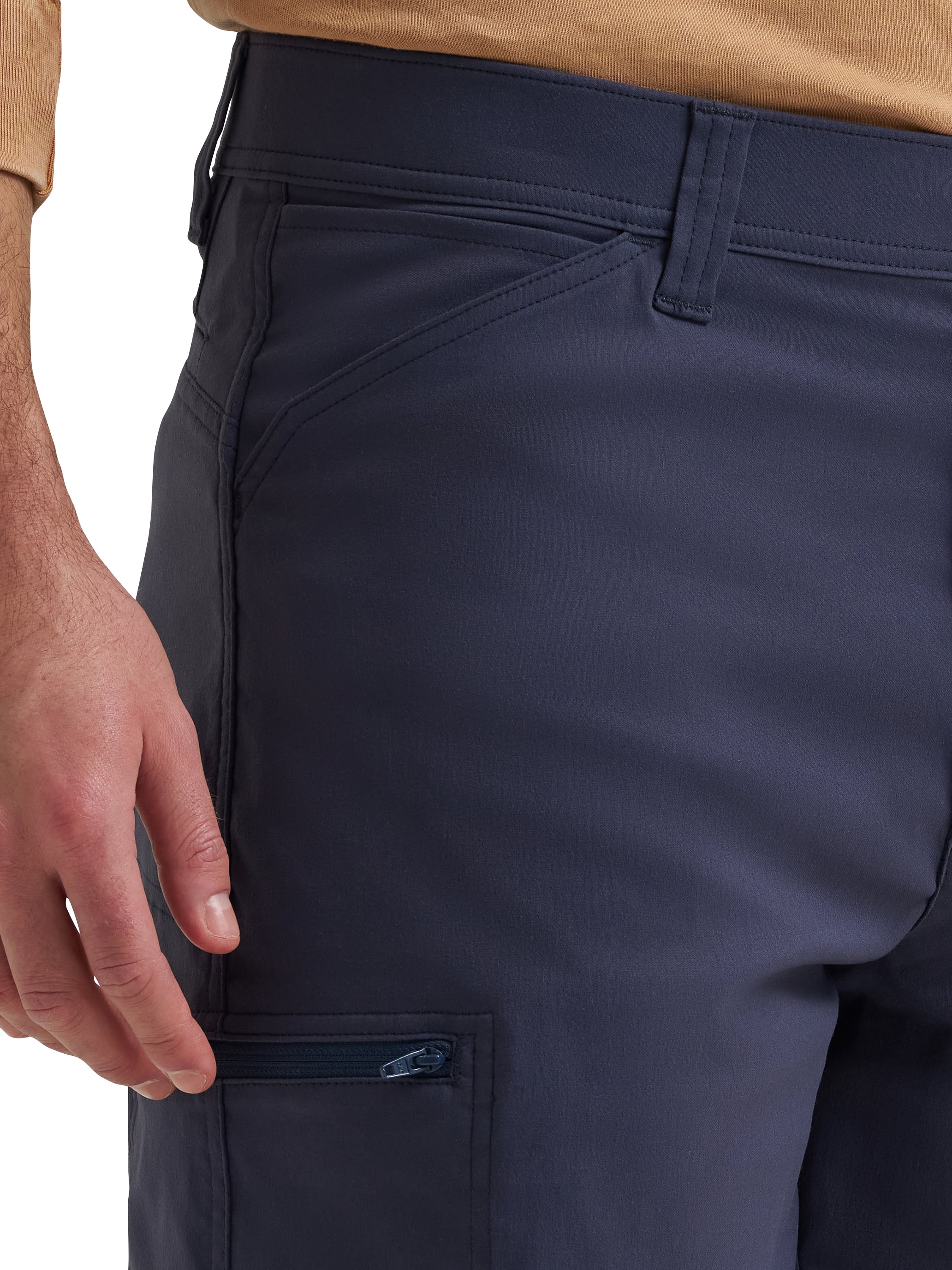 Wrangler® Men's and Big Men's Outdoor Performance Zip Cargo Short with UPF 50+, Sizes 30-48