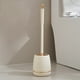 thumbnail image 1 of Cepillo de baño con mango largo desmontable y base | Cerdas de goma suave para una limpieza impecable | Diseño de plástico rojo o plateado | Herramienta de limpieza eficiente para el baño, 1 of 6