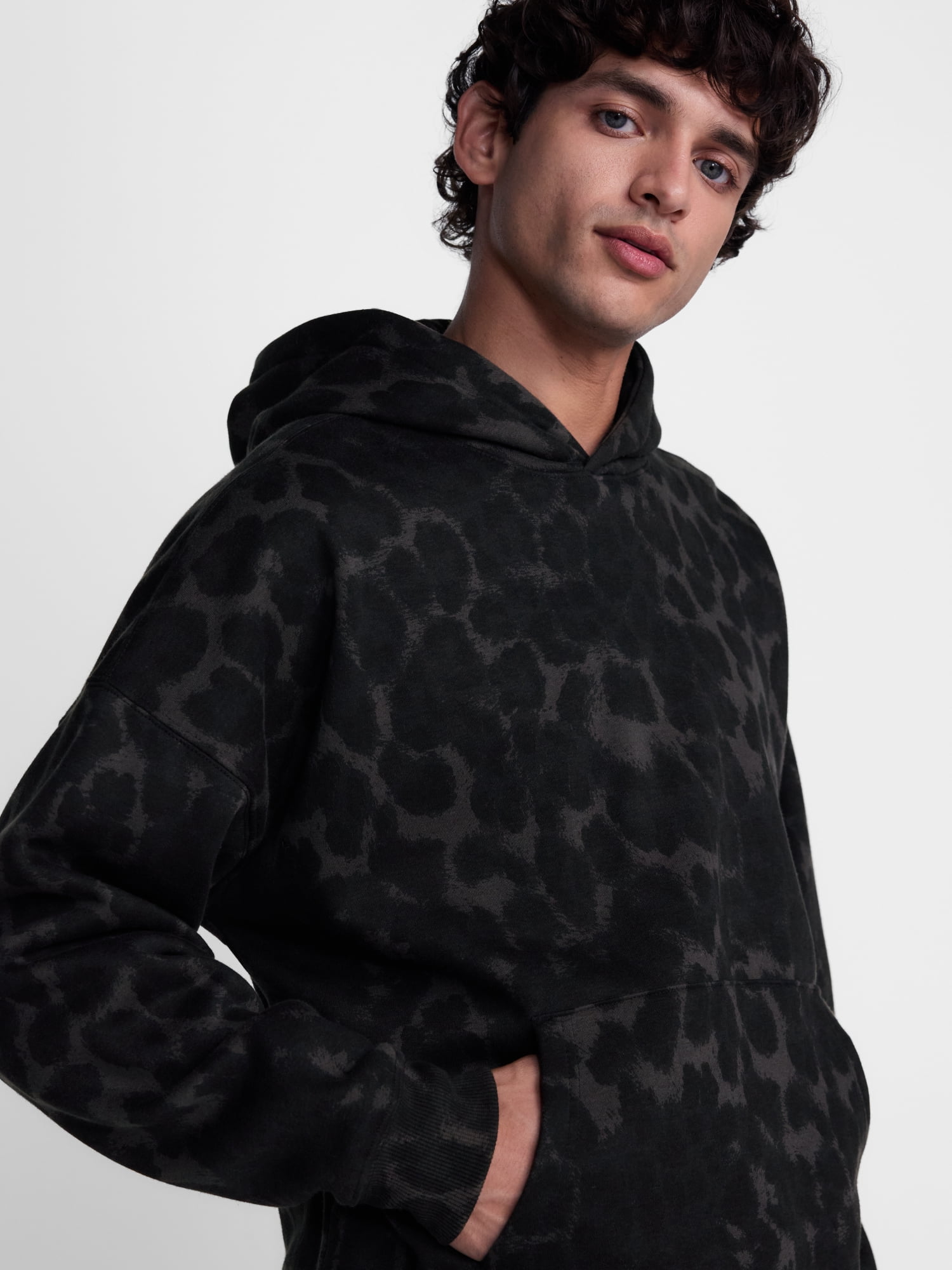No Boundaries Boxy Fit Oversized Fleece Hoodie with Long Sleeves, Men's XS-4XLT