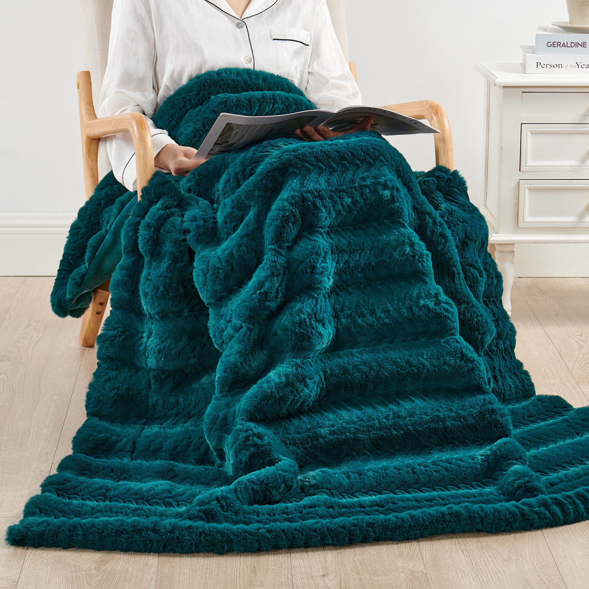 Home Soft Things Tread Pattern Faux Fur Throw Blanket with Micromink Back, Luxury Soft Cozy Plush Fluffy Fuzzy Reversible Thick Warm Throw Blanket, 50x60 inches, Teal