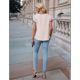 thumbnail image 4 of Camiseta de Corta con Cuello en V para Mujer, Color Albaricoque S, 4 of 8