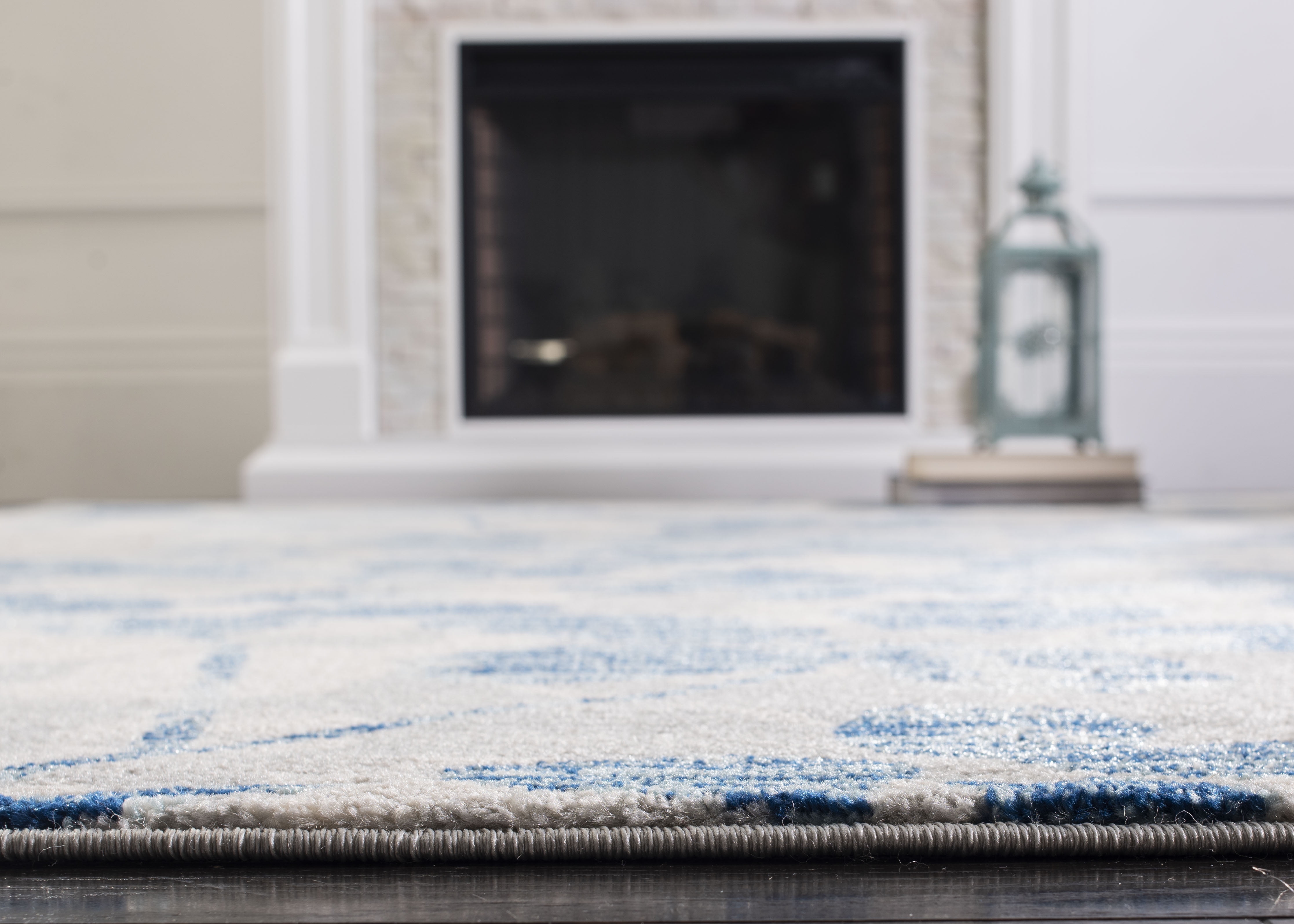 SAFAVIEH Evoke Pavel Floral Flowers Area Rug, Grey/Light Blue, 3' x 5'