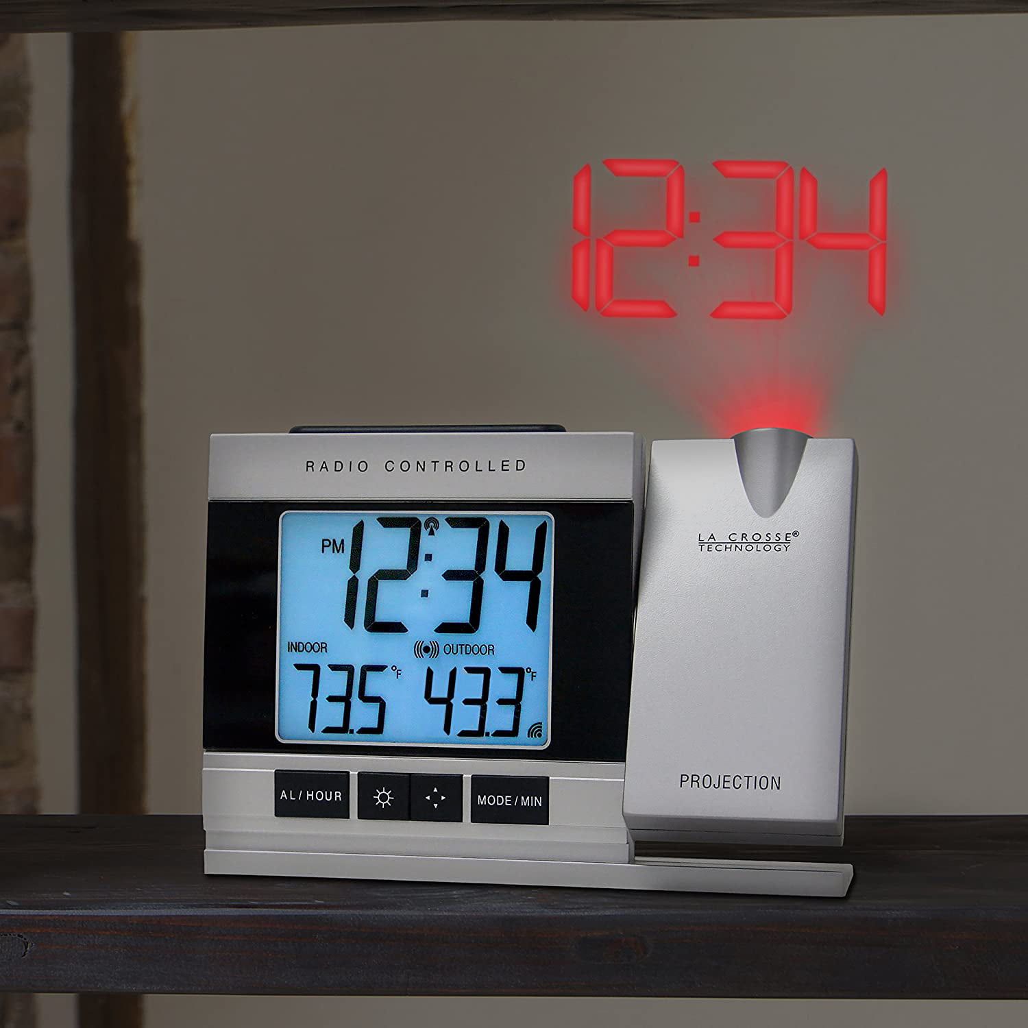 La Crosse Technology WT-5220U-IT Projection Alarm Clock with Indoor/Outdoor Temp 