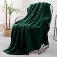 thumbnail image 2 of Manta exclusiva Mezcla de forro polar verde bosque 130 x 180 cm, 2 of 9