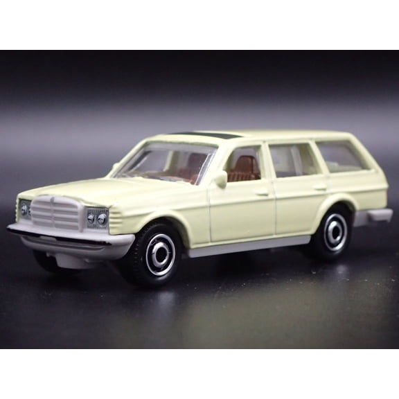 Open Box 1978-1986 MERCEDES BENZ W123 STATION WAGON YELLOW 1:64 SCALE DIECAST MODEL CAR