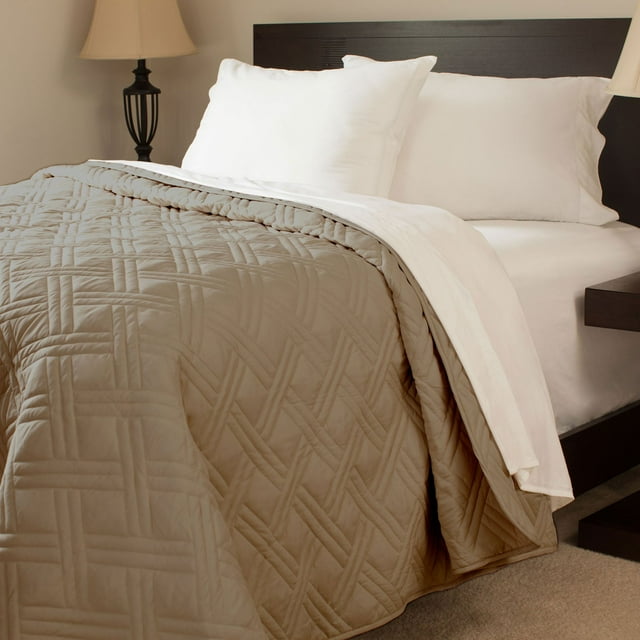 Lavish Home Brown Coverlet-for King Size Basket Weave Quilted Pattern-Soft & Lightweight Bedding for All Seasons-Solid Color Bedspread, Chocolate