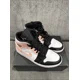 thumbnail image 1 of Ni - ke Ni - ke Air Jordan 1 Mid Arctic Orange Black Toe 554724-133 Men's Size 11, 1 of 5