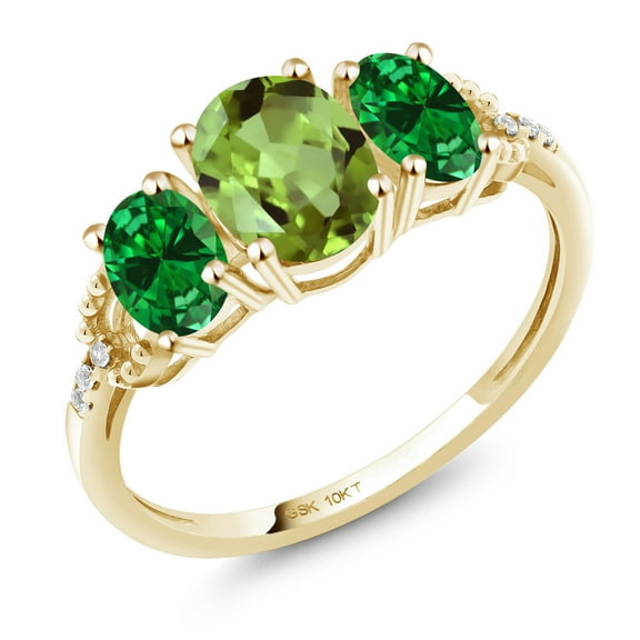 Gem Stone King 10K Yellow Gold Oval Green Peridot Green Simulated Emerald and Diamond Engagement 3-Stone Engagement Ring for Women | 1.62 Cttw | Gemstone Birthstone | Size 5, 6, 7, 8, 9 | Size 6