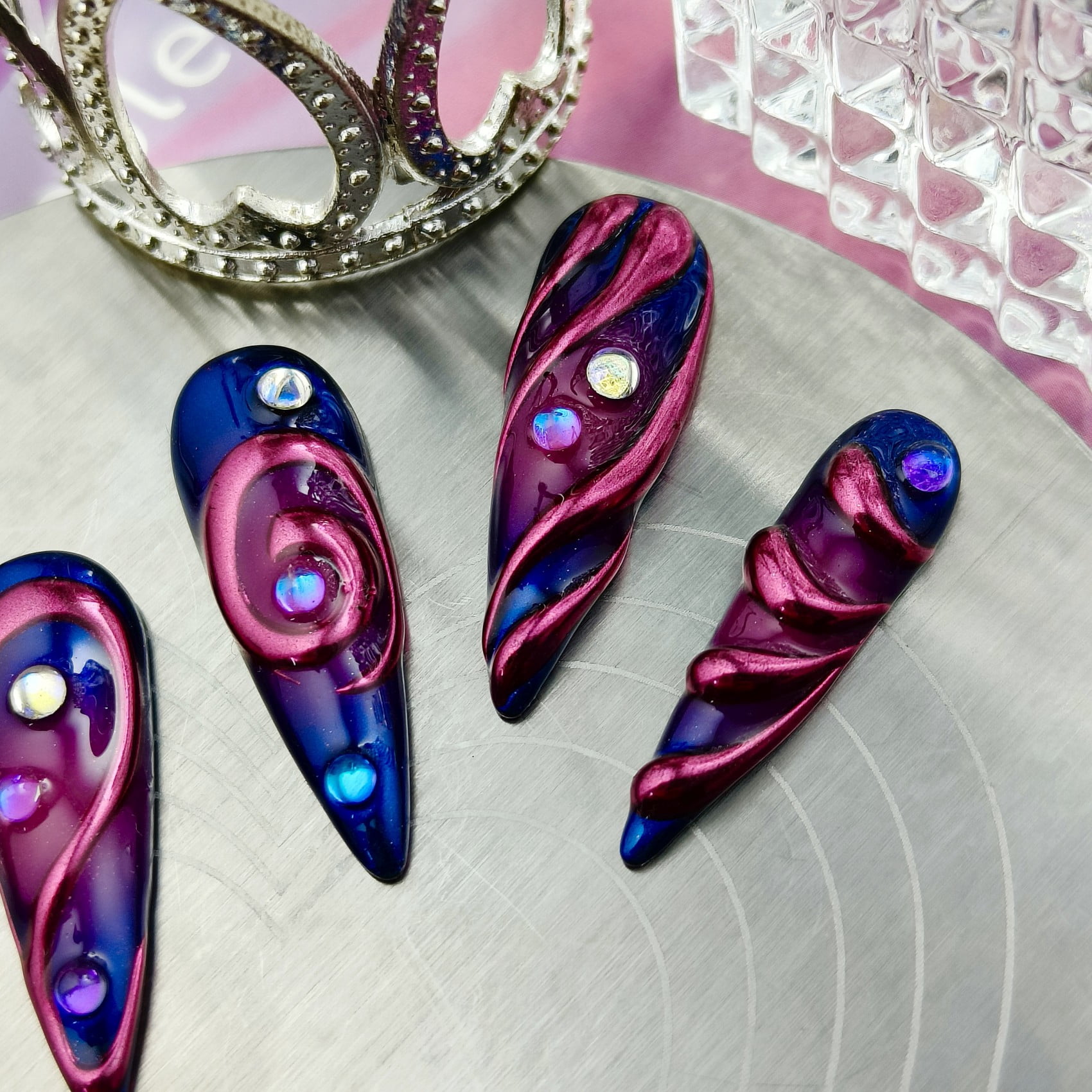 Handmade Press-on Nails with 3D Swirl Design and Rhinestone Accents