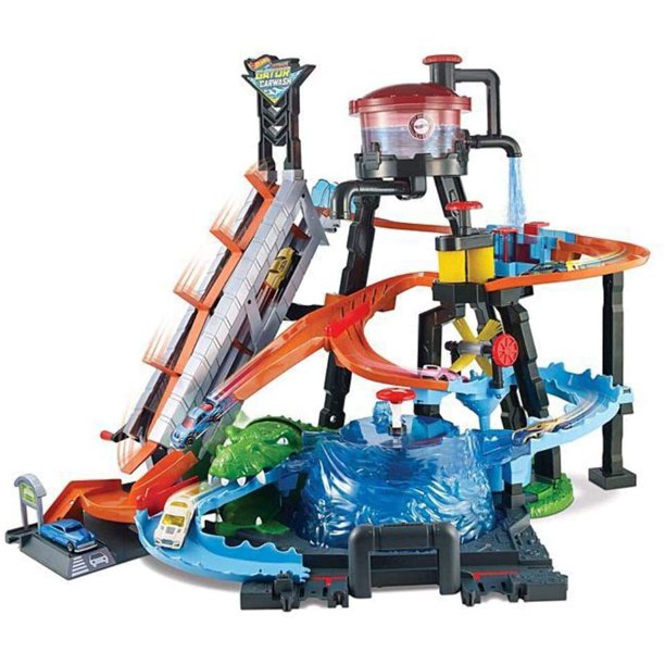 ULTIMATE GATOR CAR WASH PLAY SET
