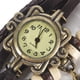 thumbnail image 4 of Reloj de pulsera analógico de cuarzo con pulsera de PU con tejido trenzado y colgante de mariposa (correa de café), 4 of 5