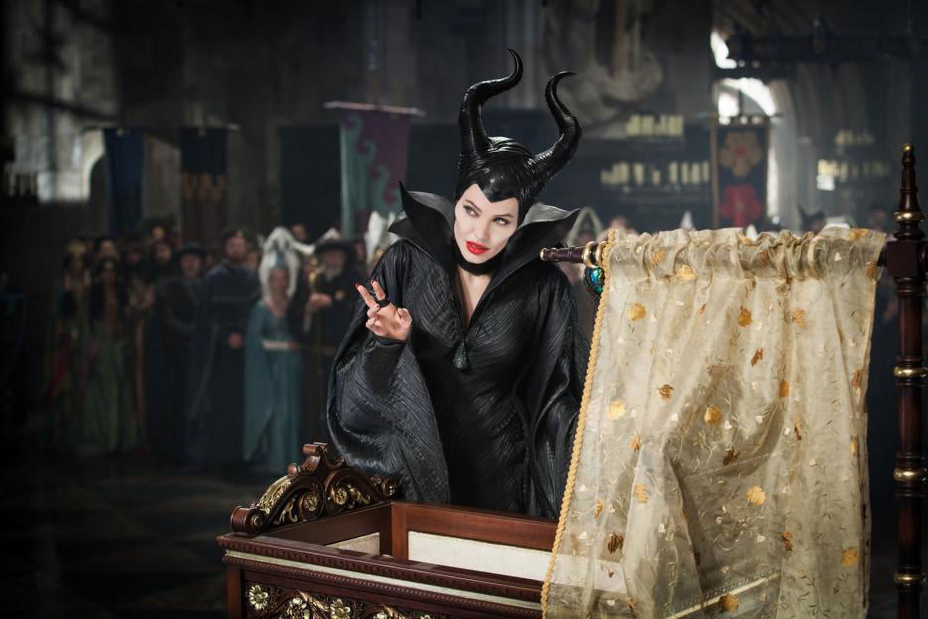 Maleficent (Blu-ray + DVD + Digital Code) - image 5 of 6
