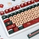 thumbnail image 5 of Juego completo de teclas grandes con temática navideña de color rosa melocotón, tapa de teclado universal de sublimación de cinco lados PBT, 5 of 5