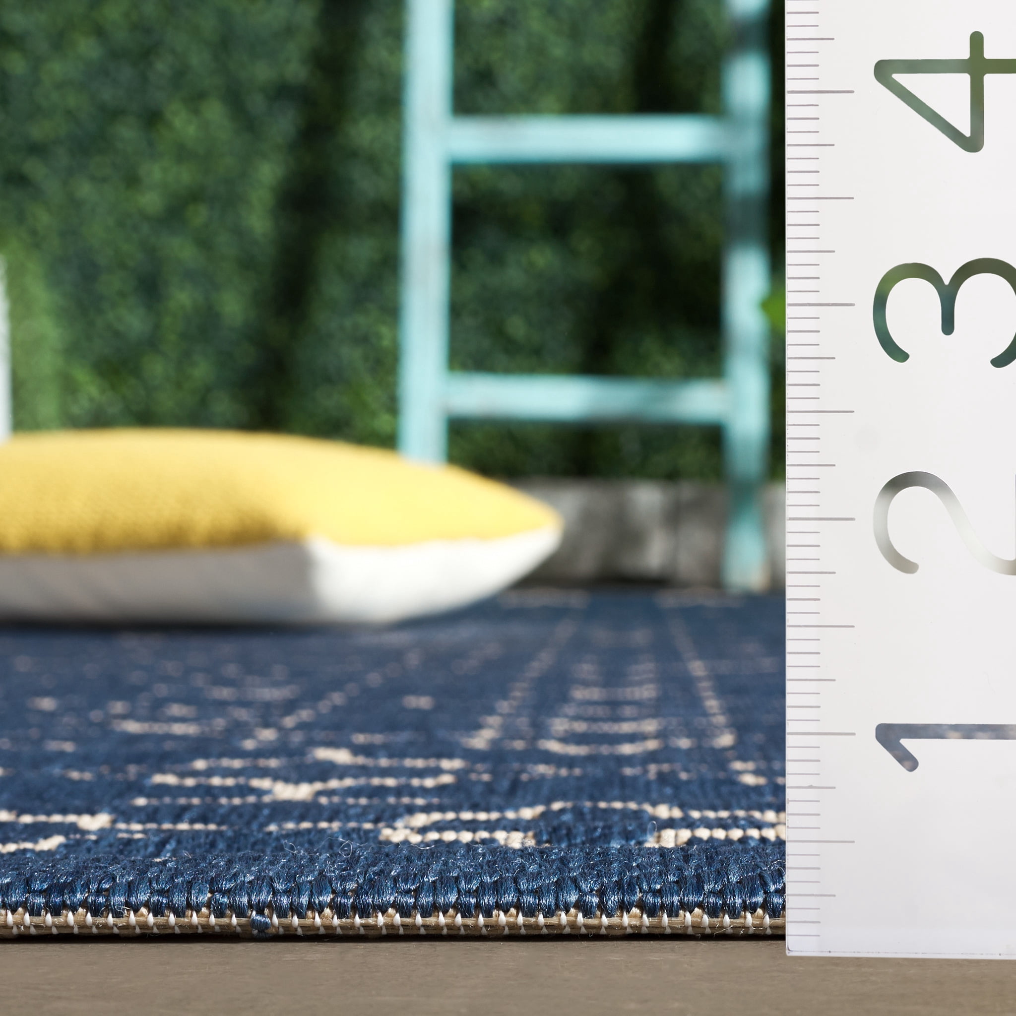 Safavieh Courtyard Hilbert Geometric Indoor/Outdoor Runner Rug, Blue/Beige, 2'3" x 14'