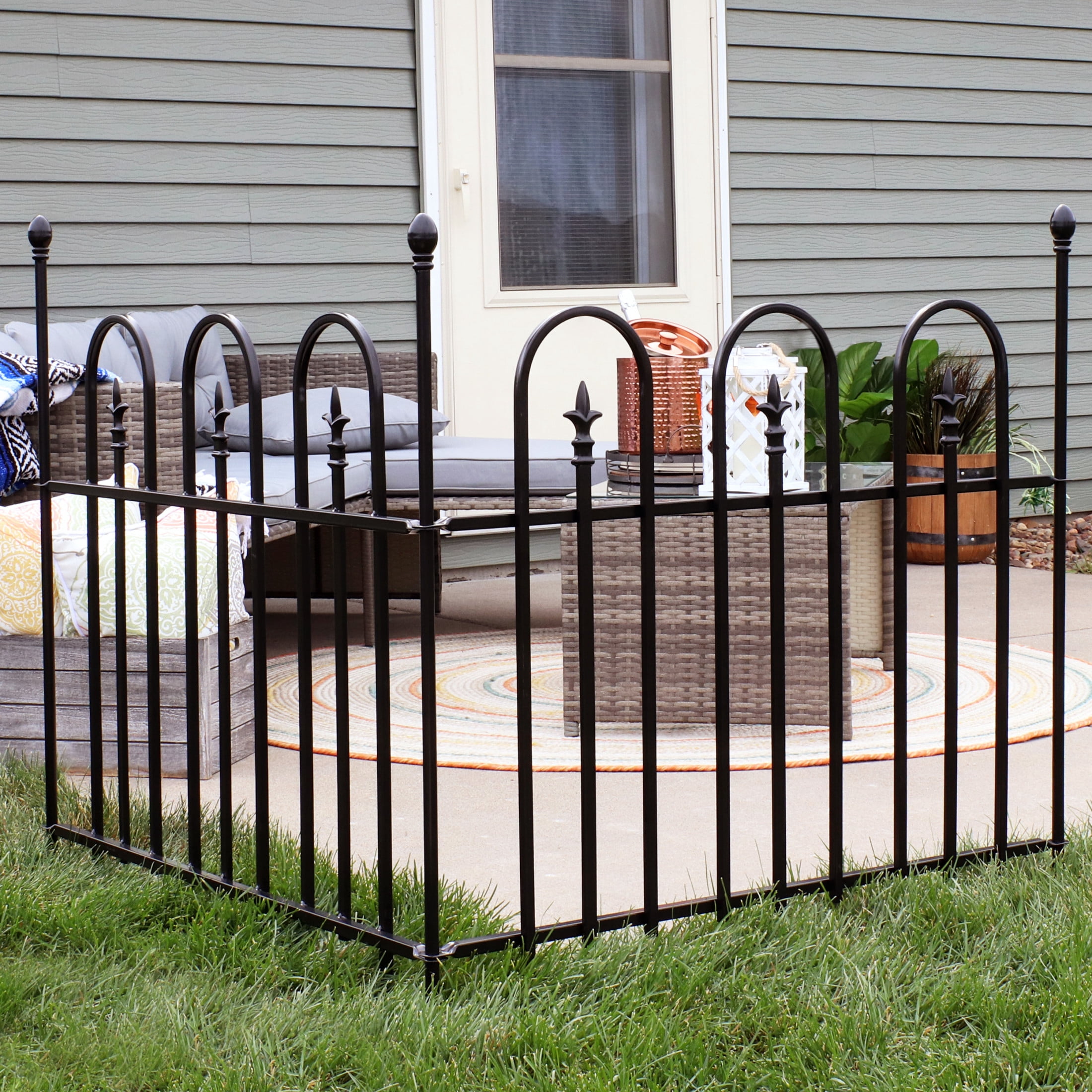 Sunnydaze Strasbourg 30.5" x 37.5" Black Steel Decorative Garden Fence Panels (2 Count)