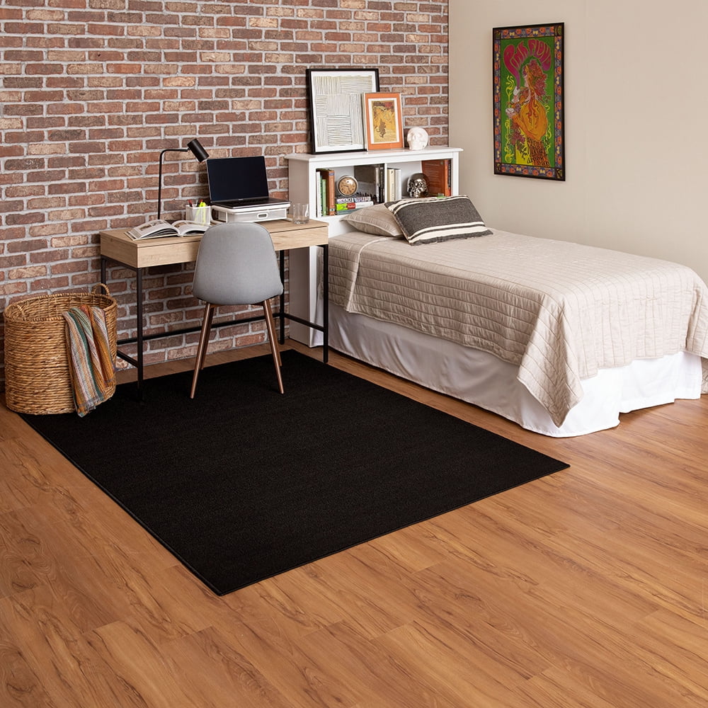 Mainstays Titan Solid Indoor Area Rug, Black, 3'4" x 5'
