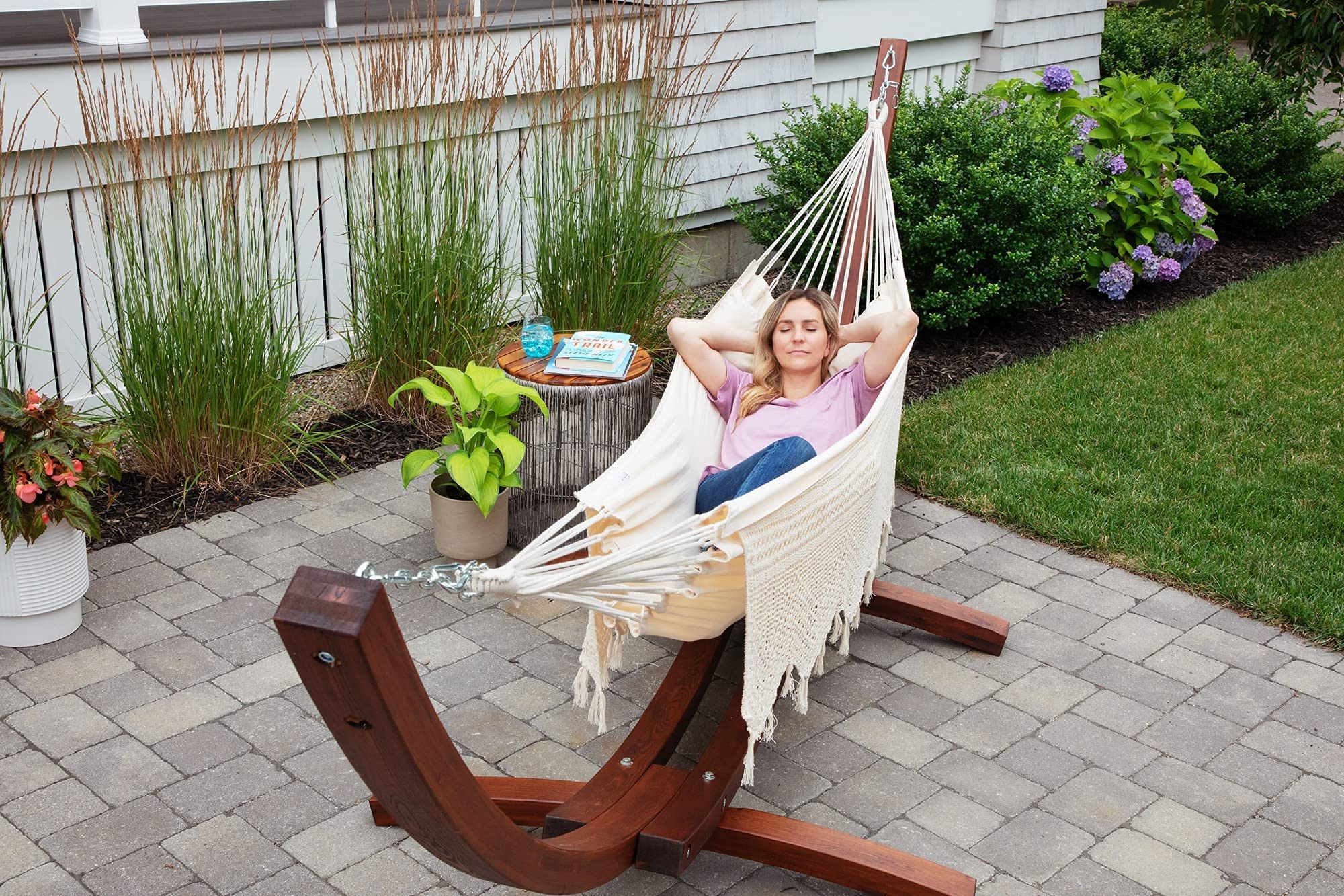 Sol Living Bahia Brazilian Patio Hammock Crochet Cotton Hammock Single Hammock for One Person Outdoor Patio Swing Chair Hand Woven Mayan Hammock Use Inside Outside Backyard Decor Porch Swing - Natural
