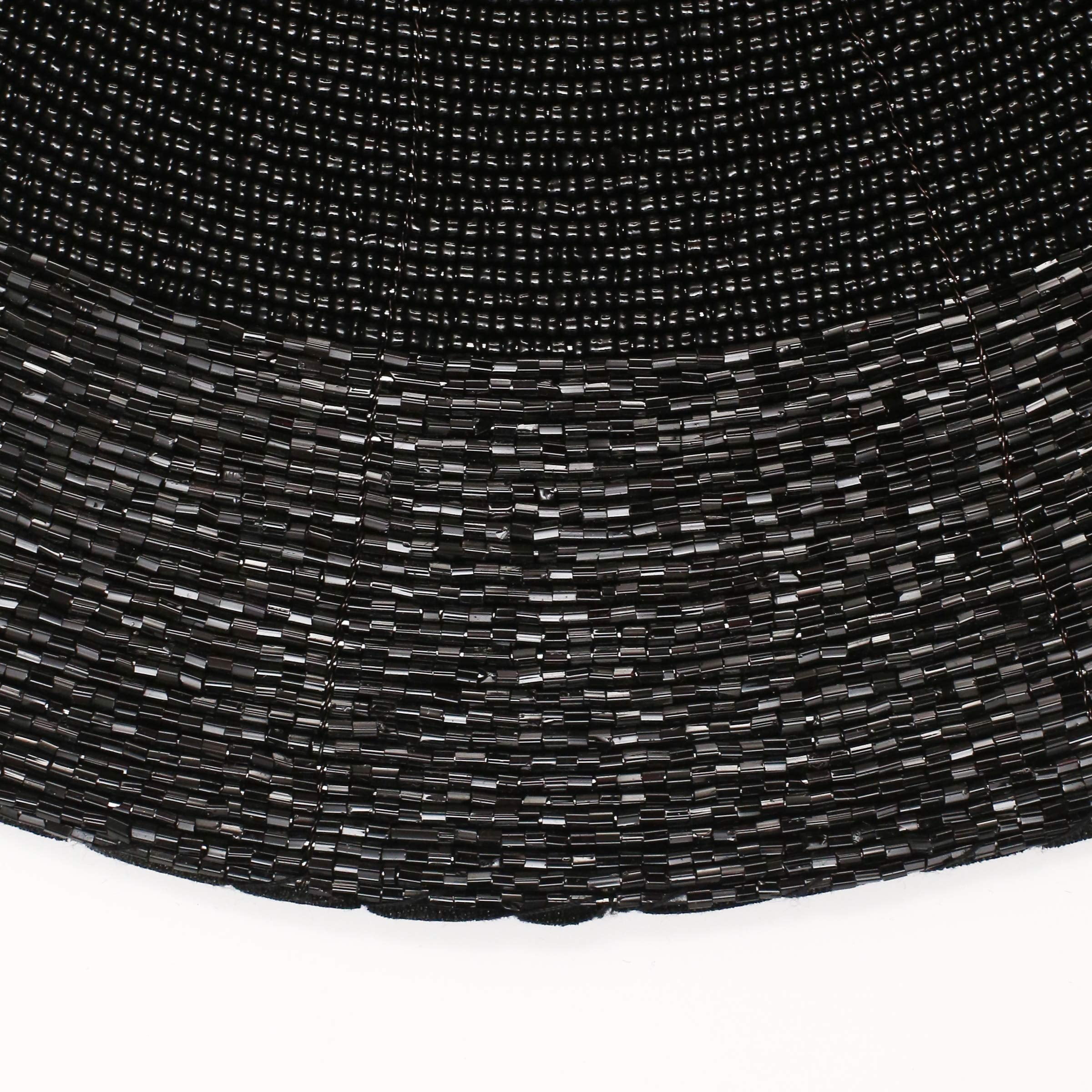 Homebia Designs Round Black Beaded Placemats Set of 4 - Handcrafted Decorative Table Chargers - Elegant Farmhouse Table Mats for Dining, Holiday Dinner, Parties, Wedding & Home Décor - 13 Inch Black