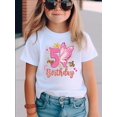 thumbnail image 1 of Camiseta de niña con estampado de corona y mariposa "Mi 5.º cumpleaños". Camiseta de algodón con cuello redondo para niña. Estampado geométrico, tejido de punto transpirable, corte regular, top infor, 1 of 6