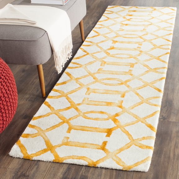 Safavieh Dip Dye Anglia Distressed Wool Runner Rug, Ivory/Gold, 2'3" x 8'