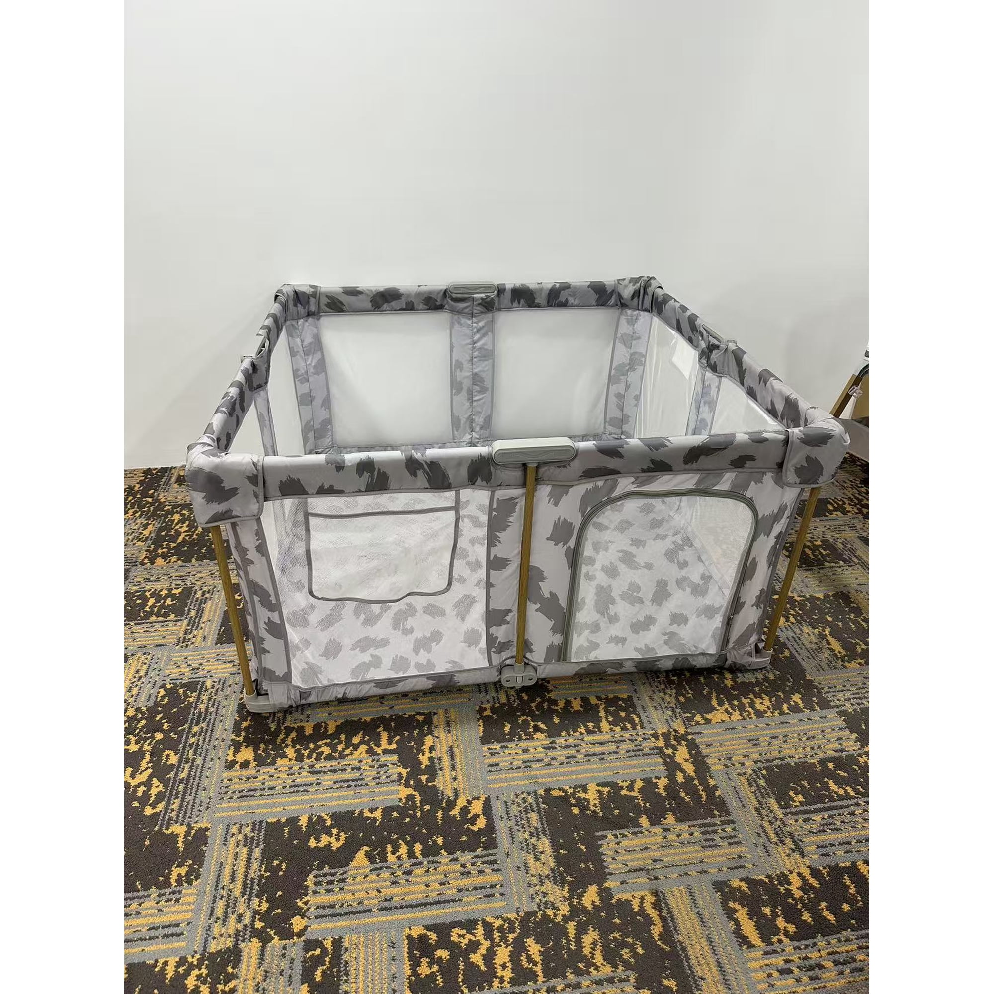 Baby Playpen with Foldable Frame and Comfortable Mat for Babies