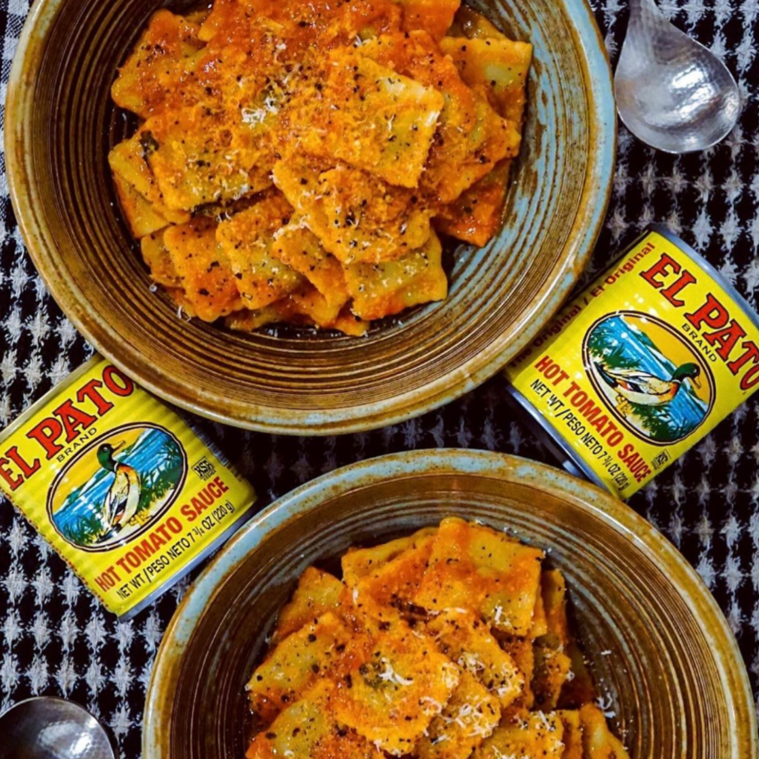 El Pato Mexican Hot Style Tomato Sauce, 7.75 oz