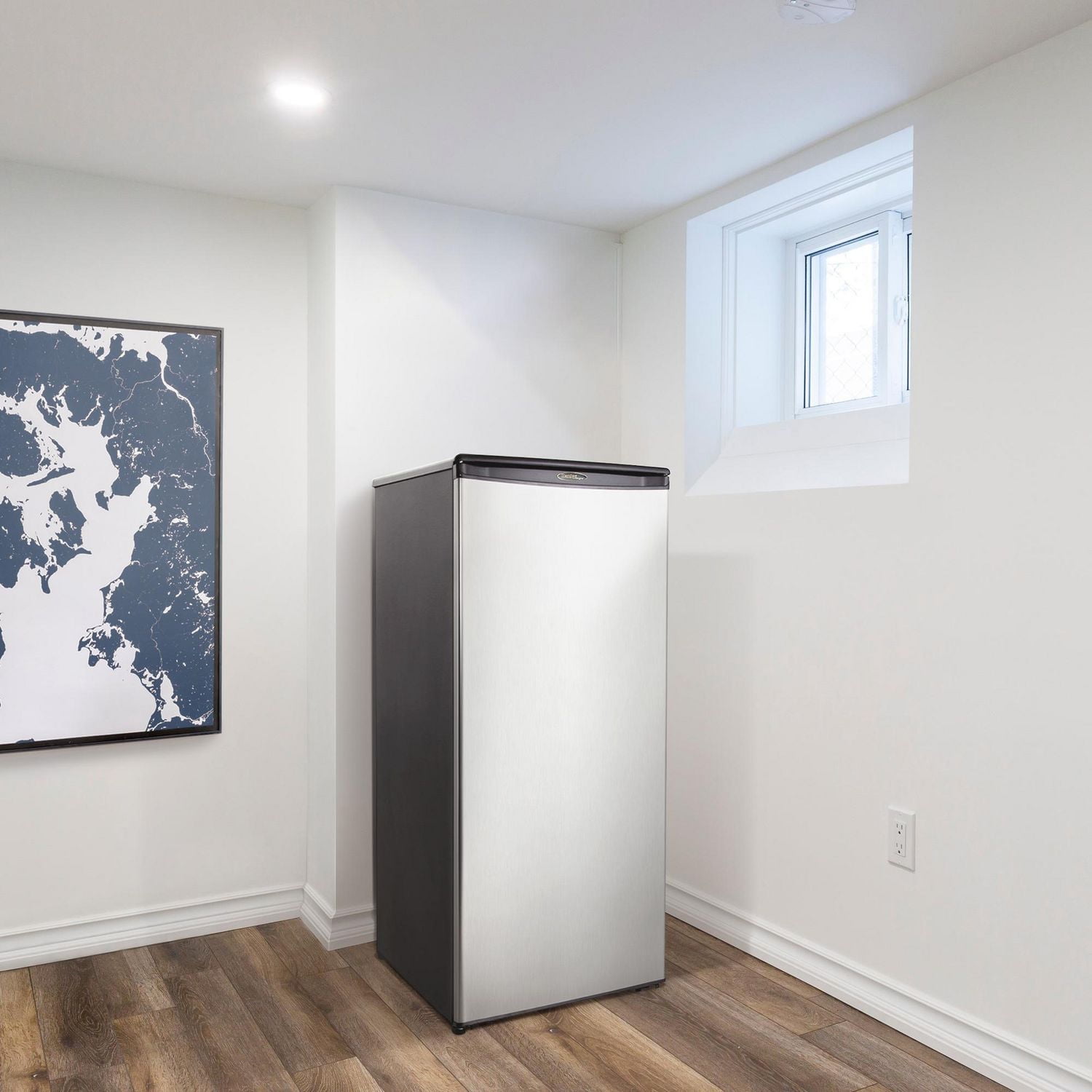 Danby Designer DAR110A1BSLDD Réfrigérateur d'appartement de 11,0 pi3 en Acier Inoxydable