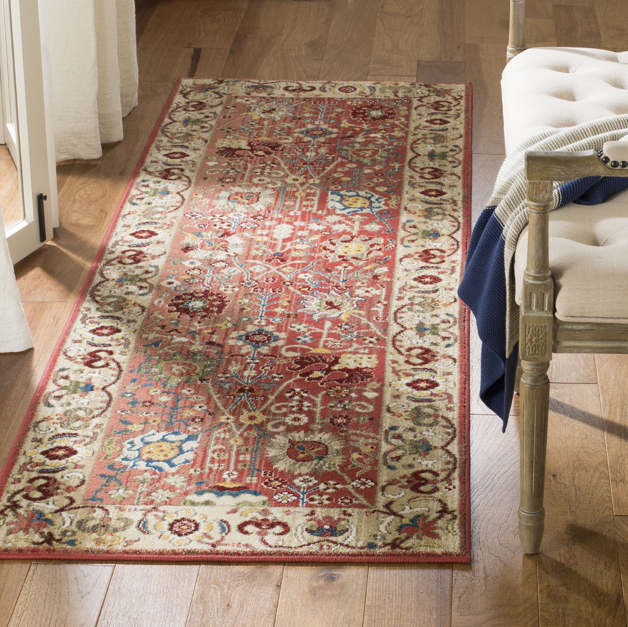 SAFAVIEH Kashan Vaska Oriental Runner Rug, Red/Beige, 2'6" x 12'
