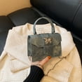 thumbnail image 1 of Bolso de mujer, bolso de hombro retro de nicho, bolso cuadrado pequeño de moda informal de invierno, bolso de mensajero popular con cadena, 1 of 6