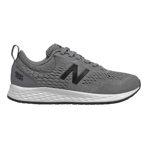 does walmart carry new balance shoes
