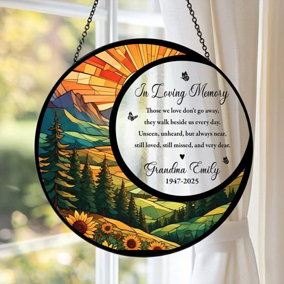 Memorial Suncatcher, In Loving Memory Gift, Family Remembrance Glass Suncatcher, Loss of Mom Gifts, 3.5 in