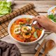 thumbnail image 5 of Cuchara con Mango Curvado de Acero Inoxidable Uxcell, Cucharas Ovaladas Pulidas para Servir en Casa, Restaurantes, Cocina, Comedor, Ensalada, Mariscos, Sushi, Buffet, Utensilios de Cocina, Plateado, 5 of 6