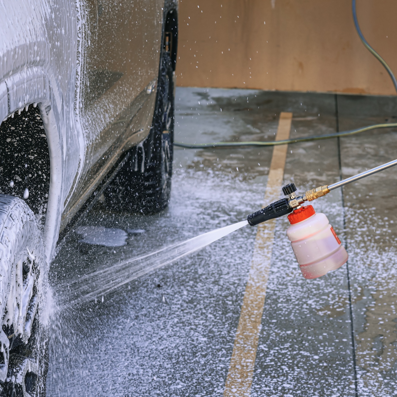 SENIX 2000 PSI 1.2 GPM 13 Amp Electric Pressure Washer with 4 Quick-Connect Nozzles & Detergent Tank, HPWE13-M2