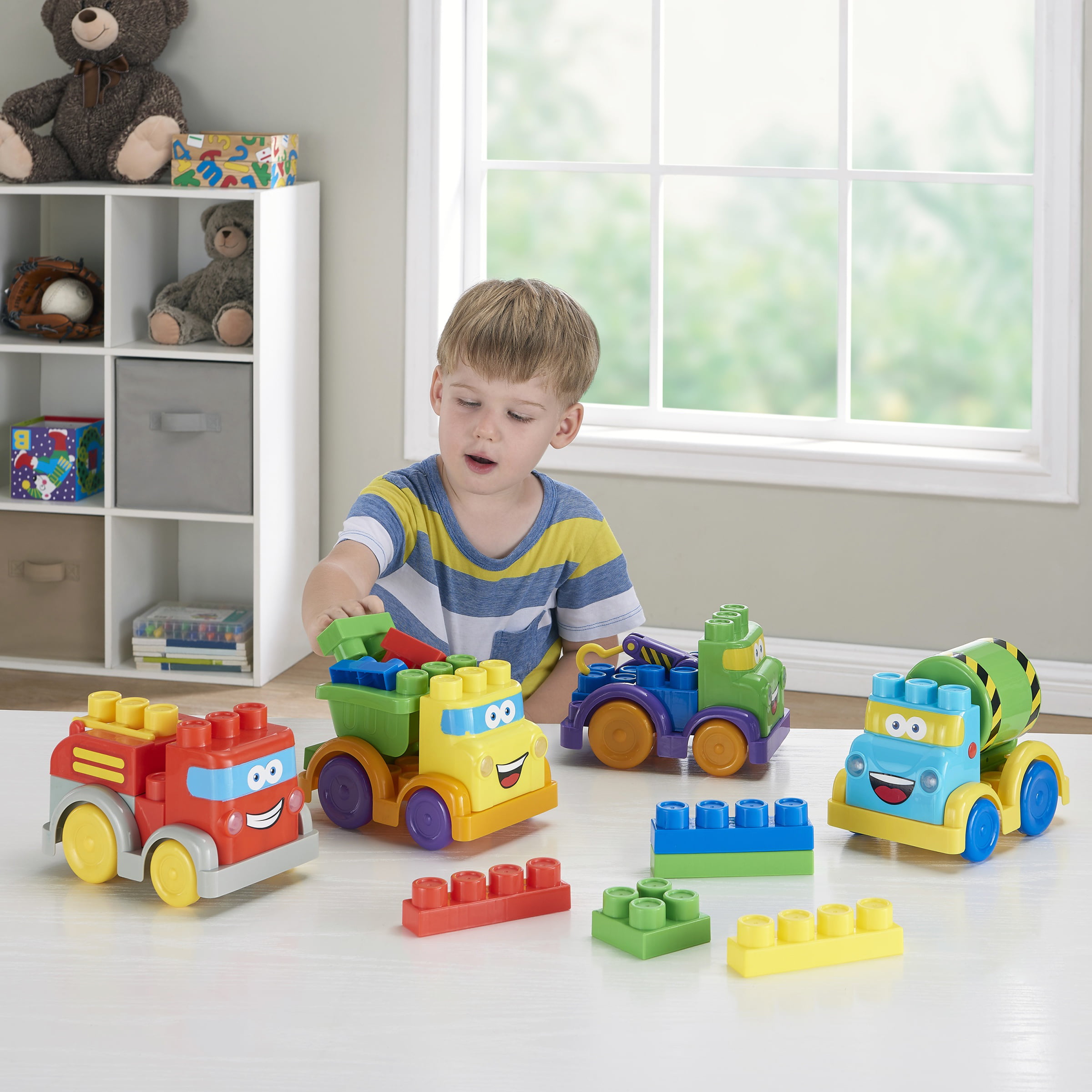 kid connection deluxe vehicles and blocks play set