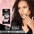 thumbnail image 3 of Set de uñas artificiales Ardell Nail Addict Premium con forma de almendra, 3 of 5