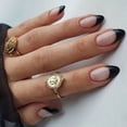 thumbnail image 1 of NEGRO Press on Nails French Press on Nails Medium -24 (Estilo 1) Ormromra CZJP-HY149, 1 of 4